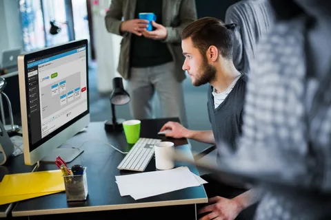 Mastering Business Management with Online Courses