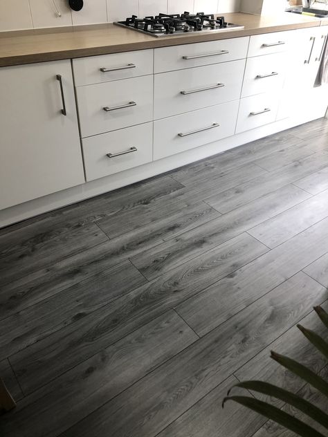 10 Creative Ideas for Decorating with Wood Flooring